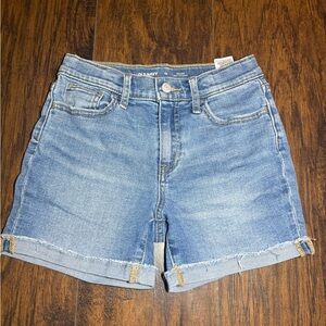 OLD NAVY SHORTS